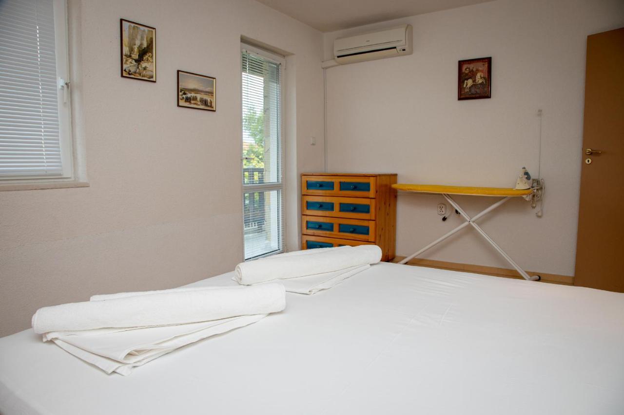 Villa Beni ~ 4-Bedroom Private House Lozenets Esterno foto