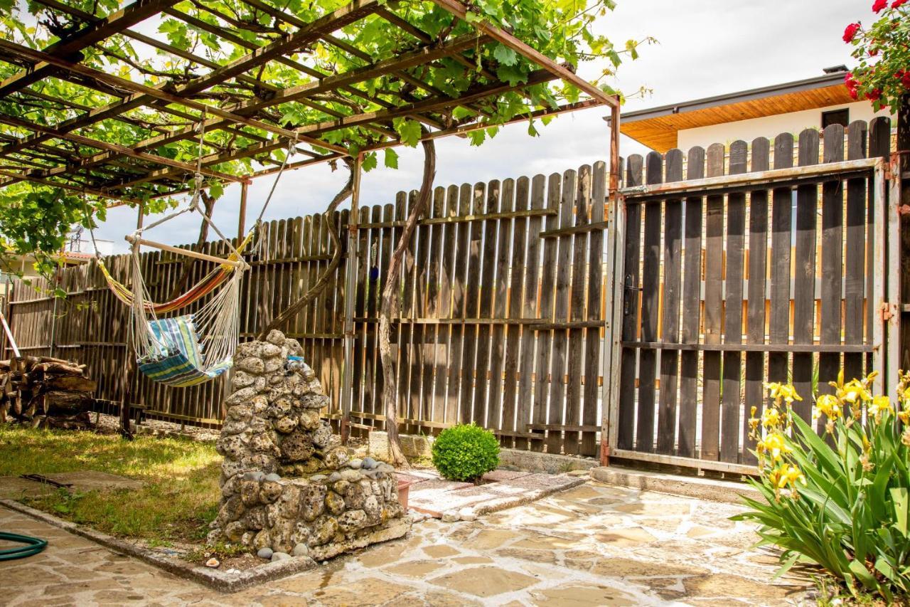 Villa Beni ~ 4-Bedroom Private House Lozenets Esterno foto