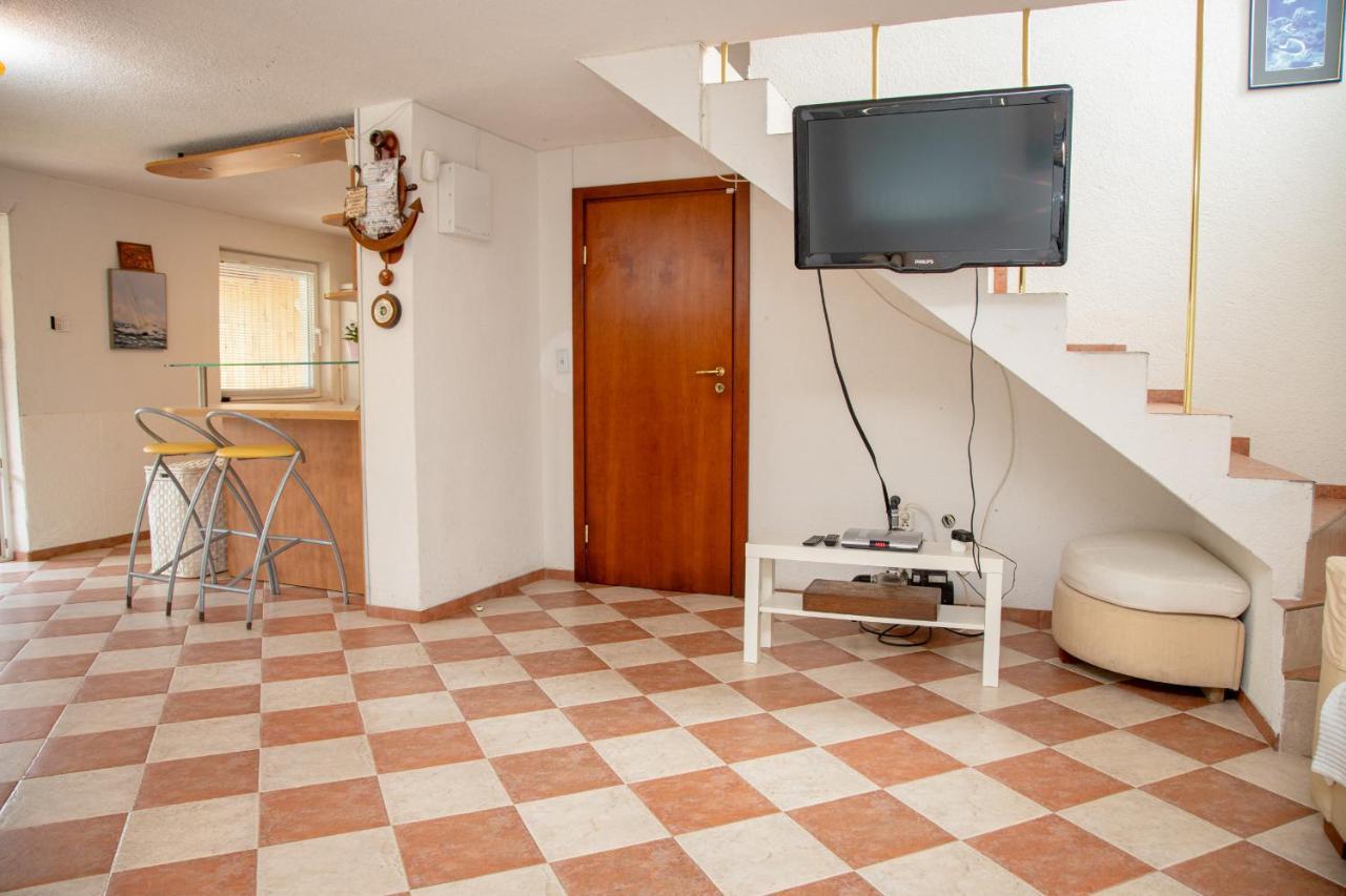 Villa Beni ~ 4-Bedroom Private House Lozenets Esterno foto