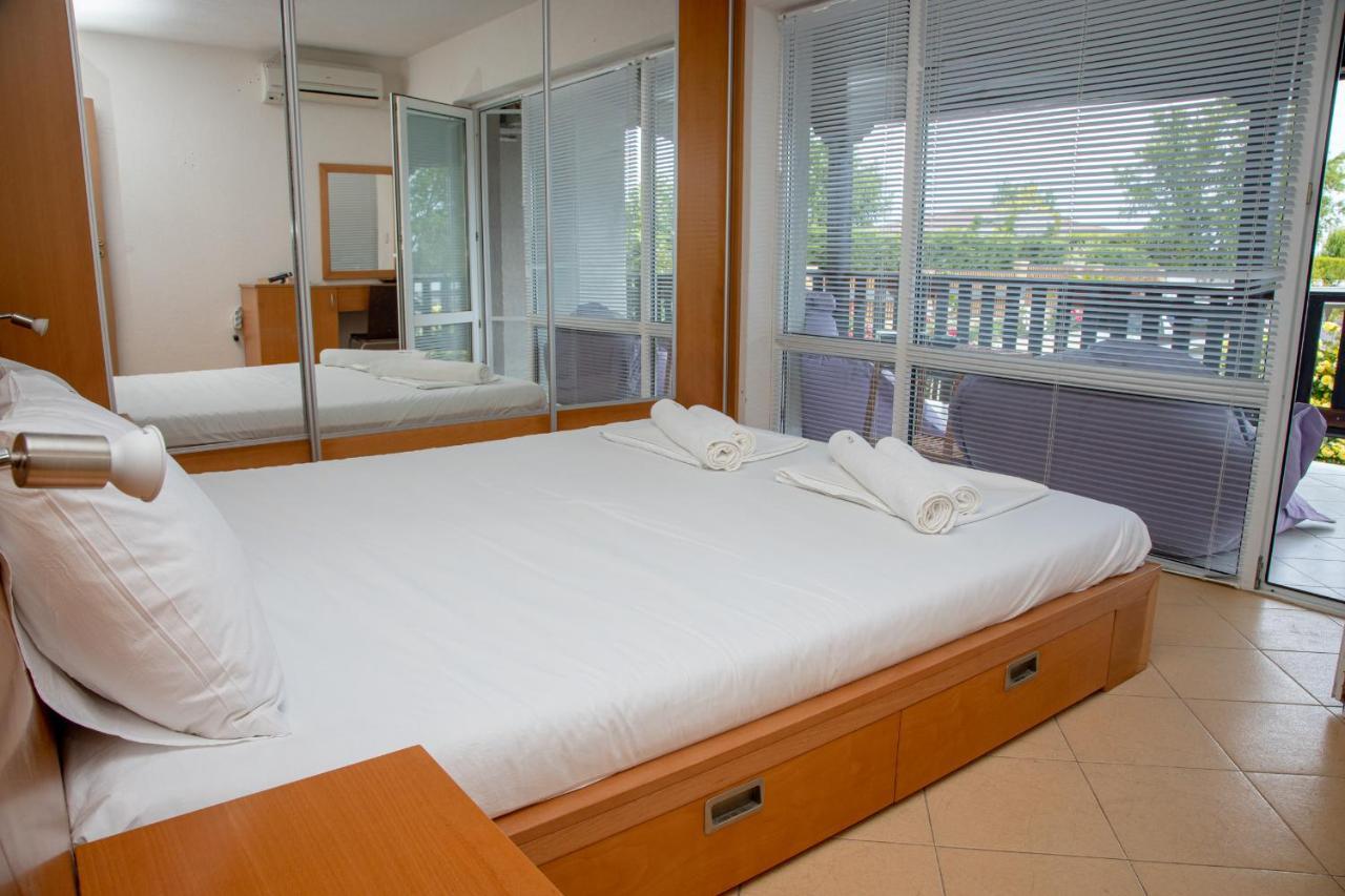 Villa Beni ~ 4-Bedroom Private House Lozenets Esterno foto